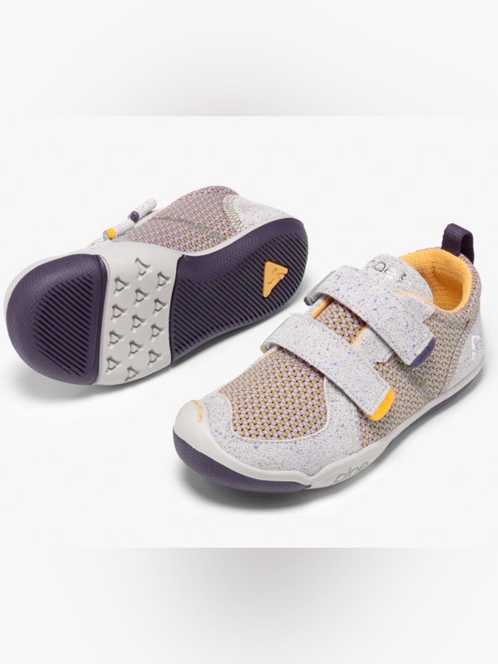 $80 Plae Kids Ty Sandstorm Athletic Sneakers 4 NIB